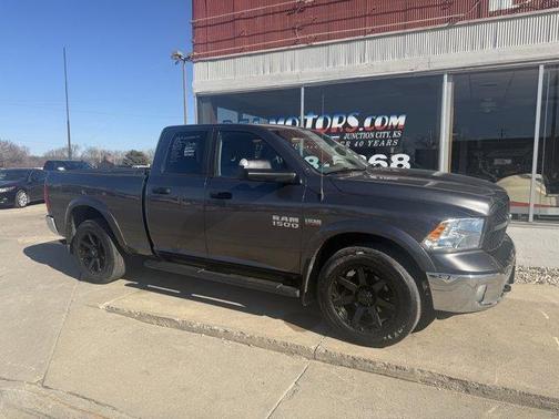 2016 RAM 1500 SLT