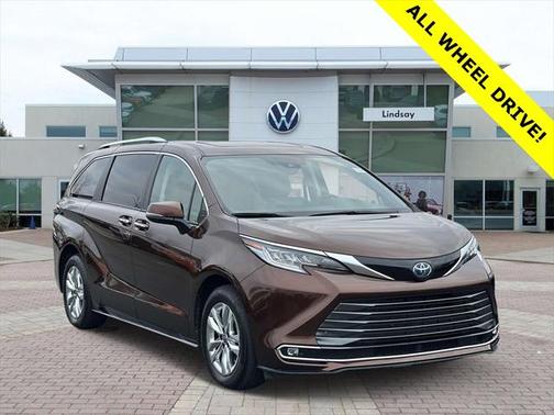 2023 Toyota Sienna Limited 7-Passenger