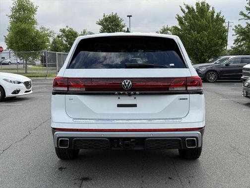 2025 Volkswagen Atlas 2.0T Peak Edition