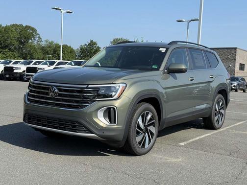 2025 Volkswagen Atlas 2.0T SE w/Technology 4MOTION