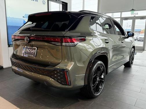 2025 Volkswagen Tiguan 2.0T SE R-Line Black 4MOTION
