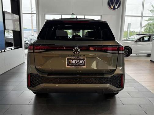 2025 Volkswagen Tiguan 2.0T SE R-Line Black 4MOTION