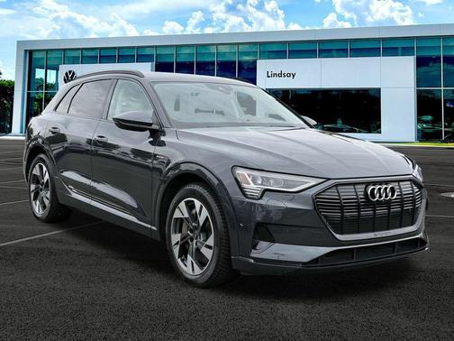 2021 Audi e-tron Premium