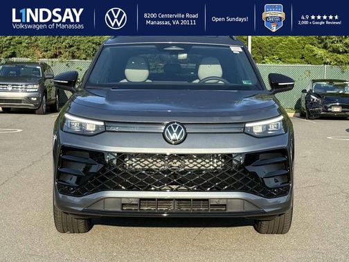 2025 Volkswagen Tiguan 2.0T SE R-Line Black 4MOTION