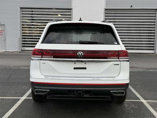 2025 Volkswagen Atlas 2.0T SE w/Technology 4MOTION