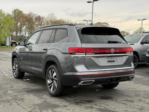 2025 Volkswagen Atlas 2.0T SE w/Technology 4MOTION