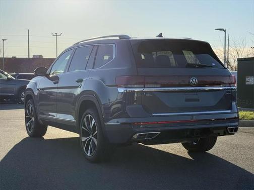 2025 Volkswagen Atlas 2.0T SEL Premium R-Line 4MOTION