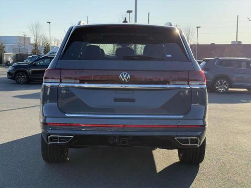 2025 Volkswagen Atlas 2.0T SEL Premium R-Line 4MOTION
