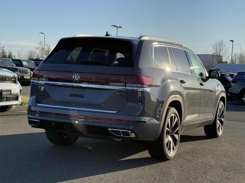 2025 Volkswagen Atlas 2.0T SEL Premium R-Line 4MOTION
