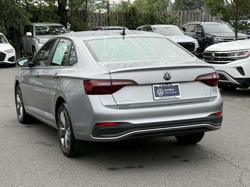 2023 Volkswagen Jetta 1.5T SE