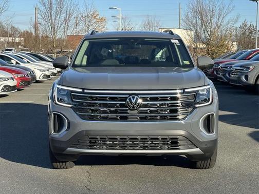 2025 Volkswagen Atlas 2.0T SE w/Technology 4MOTION