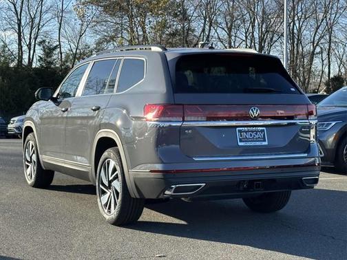 2025 Volkswagen Atlas 2.0T SE w/Technology 4MOTION