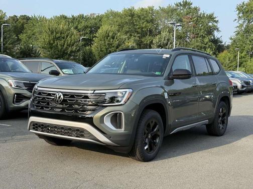 2025 Volkswagen Atlas 2.0T Peak Edition