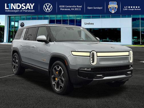 2023 Rivian R1S Adventure