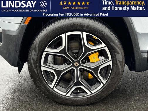 LA Silver 2023 Rivian R1S Adventure