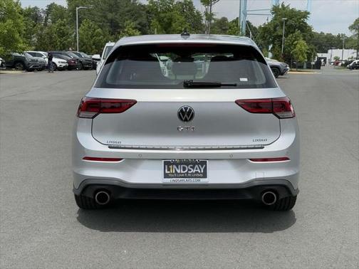 2024 Volkswagen Golf GTI 2.0T SE DSG