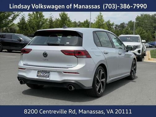 2024 Volkswagen Golf GTI 2.0T SE DSG