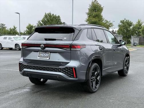 2025 Volkswagen Tiguan 2.0T SE R-Line Black 4MOTION