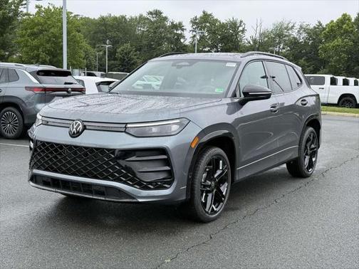 2025 Volkswagen Tiguan 2.0T SE R-Line Black 4MOTION
