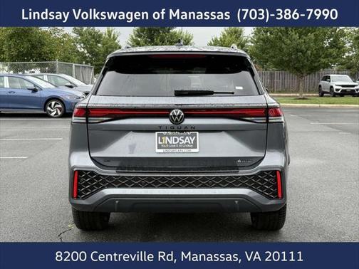 2025 Volkswagen Tiguan 2.0T SE R-Line Black 4MOTION
