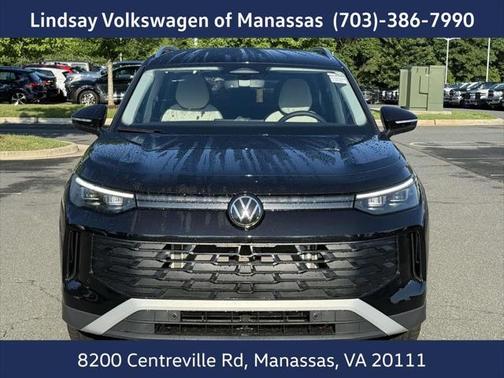 2025 Volkswagen Tiguan 2.0T SE