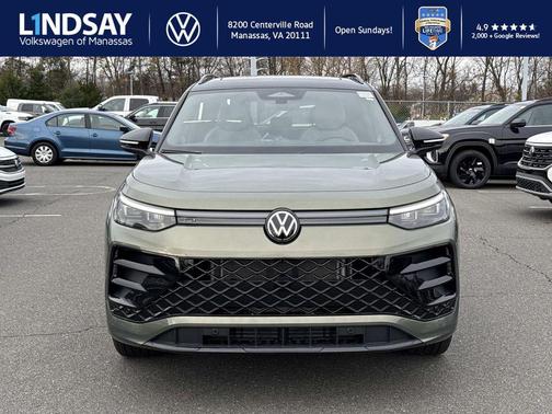 2026 Volkswagen Tiguan 2.0T SE R-Line Black