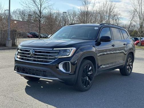 2025 Volkswagen Atlas 2.0T SE w/Technology 4MOTION