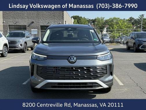 2025 Volkswagen Tiguan 2.0T SE