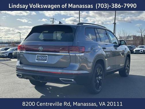 2025 Volkswagen Atlas 2.0T SE w/Technology