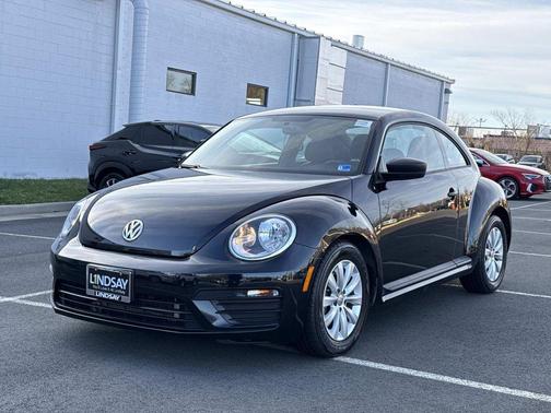 2018 Volkswagen Beetle 2.0T S