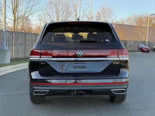 2025 Volkswagen Atlas 2.0T SEL