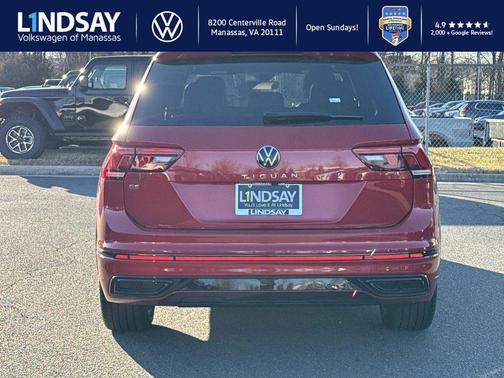 2024 Volkswagen Tiguan 2.0T SE R-Line Black