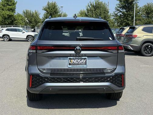 2025 Volkswagen Tiguan 2.0T SE R-Line Black 4MOTION