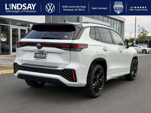2025 Volkswagen Tiguan 2.0T SE R-Line Black