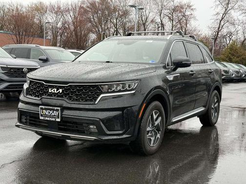 Aurora Black 2022 Kia Sorento Hybrid EX