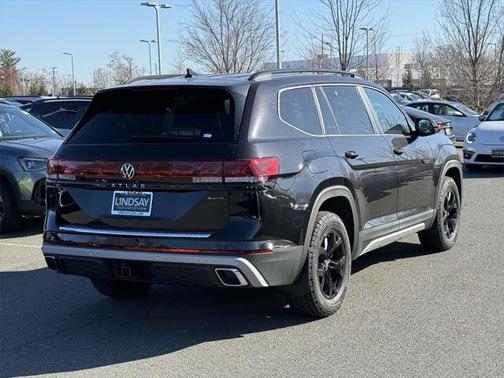 2025 Volkswagen Atlas 2.0T Peak Edition