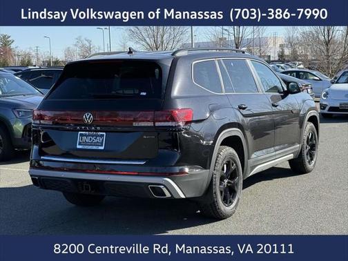 2025 Volkswagen Atlas 2.0T Peak Edition