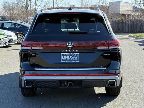 2025 Volkswagen Atlas 2.0T Peak Edition