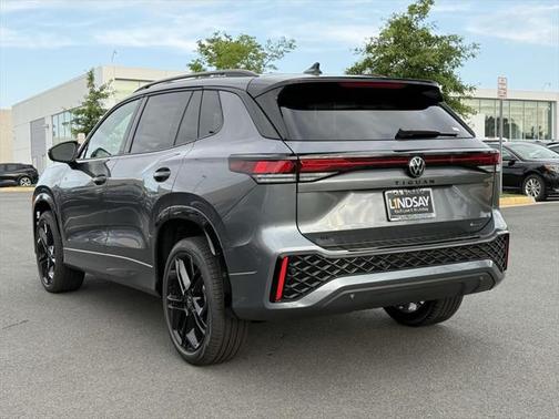 2025 Volkswagen Tiguan 2.0T SE R-Line Black 4MOTION