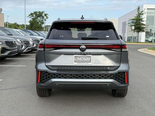 2025 Volkswagen Tiguan 2.0T SE R-Line Black 4MOTION