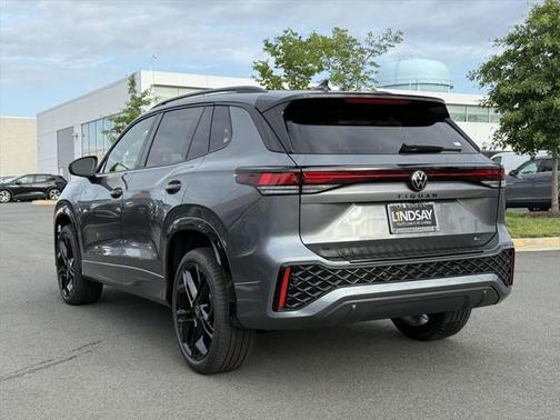 2025 Volkswagen Tiguan 2.0T SE R-Line Black 4MOTION