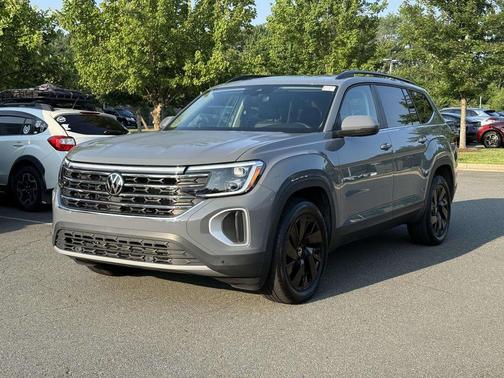 2025 Volkswagen Atlas 2.0T SE w/Technology 4MOTION