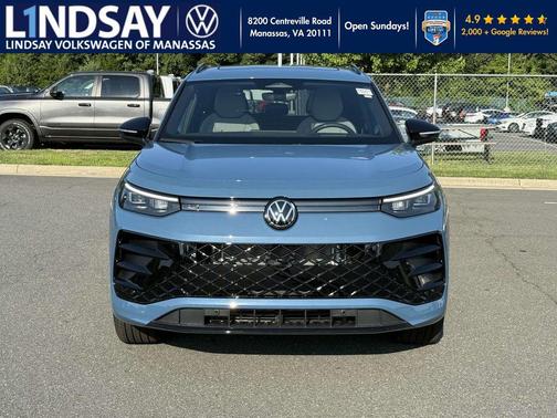 2025 Volkswagen Tiguan 2.0T SE R-Line Black 4MOTION