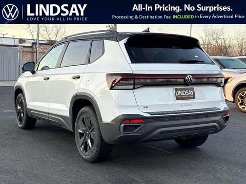 2026 Volkswagen Taos SE Black