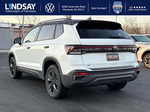 2026 Volkswagen Taos SE Black