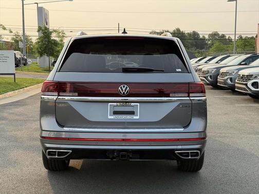 2025 Volkswagen Atlas 2.0T SEL Premium R-Line 4MOTION