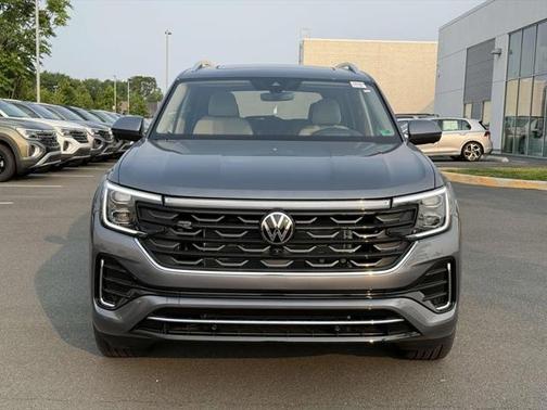 2025 Volkswagen Atlas 2.0T SEL Premium R-Line 4MOTION