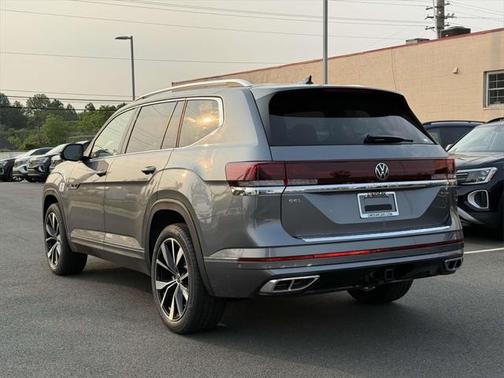 2025 Volkswagen Atlas 2.0T SEL Premium R-Line 4MOTION