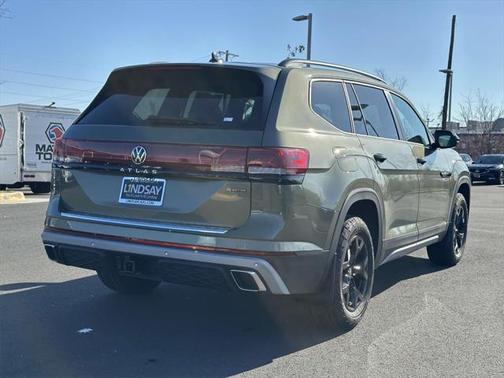 2025 Volkswagen Atlas 2.0T Peak Edition