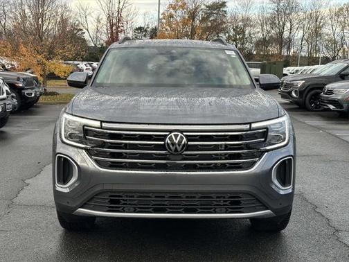 2025 Volkswagen Atlas 2.0T SE w/Technology 4MOTION